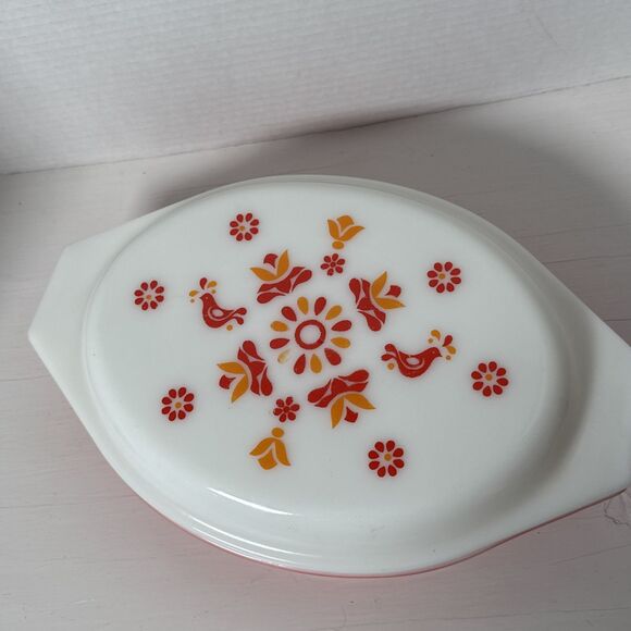 Vintage Pyrex 1 QT Red Friendship Divided Milk Glass Casserole Dish W/Lid Cover - Picture 2 of 12
